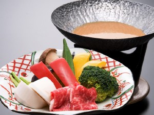 ★秋鍋★牛肉とたっぷり秋の温野菜～合わせ味噌ダレ～